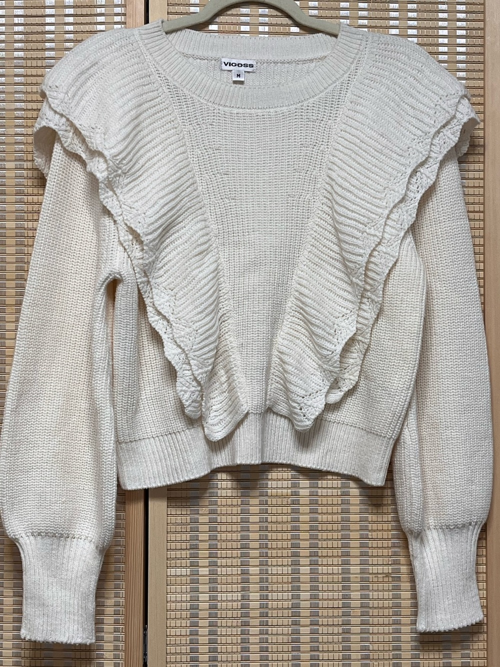 Vigoss Cream Ruffle shoulders Crewneck Sweater